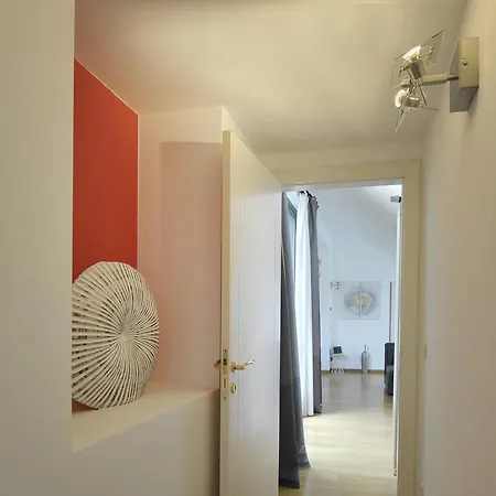 Spacious With A Terrace Апартаменты *