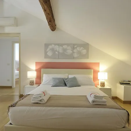Spacious With A Terrace Апартаменты *