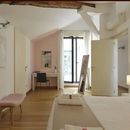 Spacious With A Terrace Апартаменты